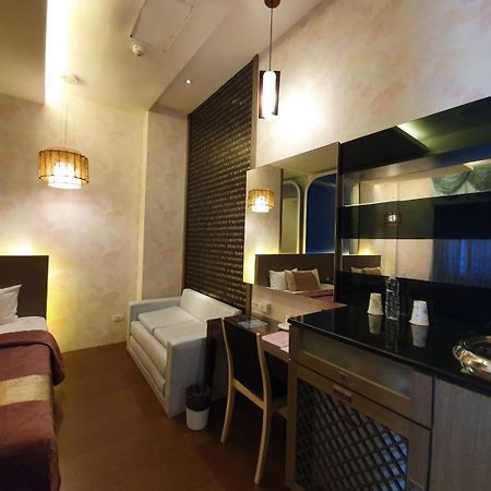Sun Garden Motel Kaohsiung Exteriör bild