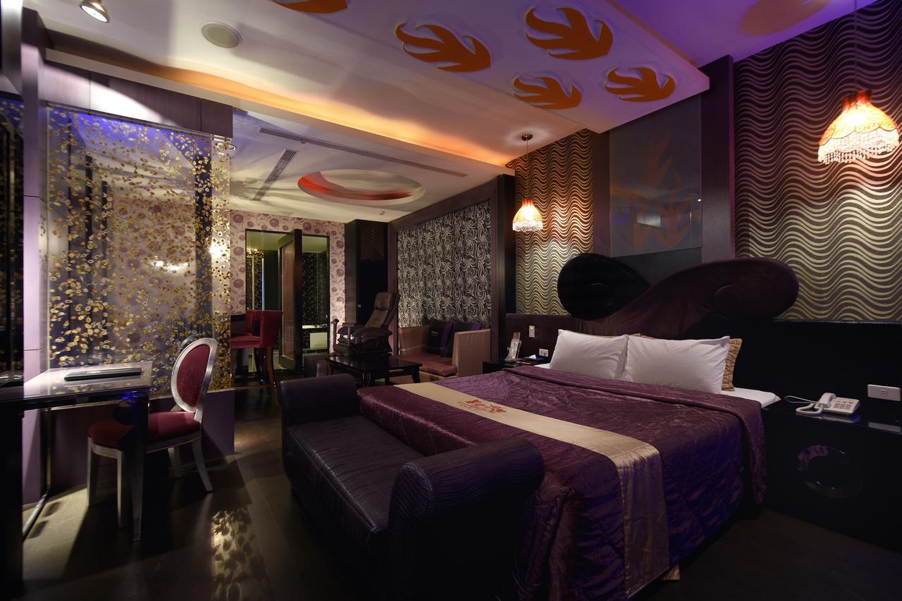 Sun Garden Motel Kaohsiung Exteriör bild