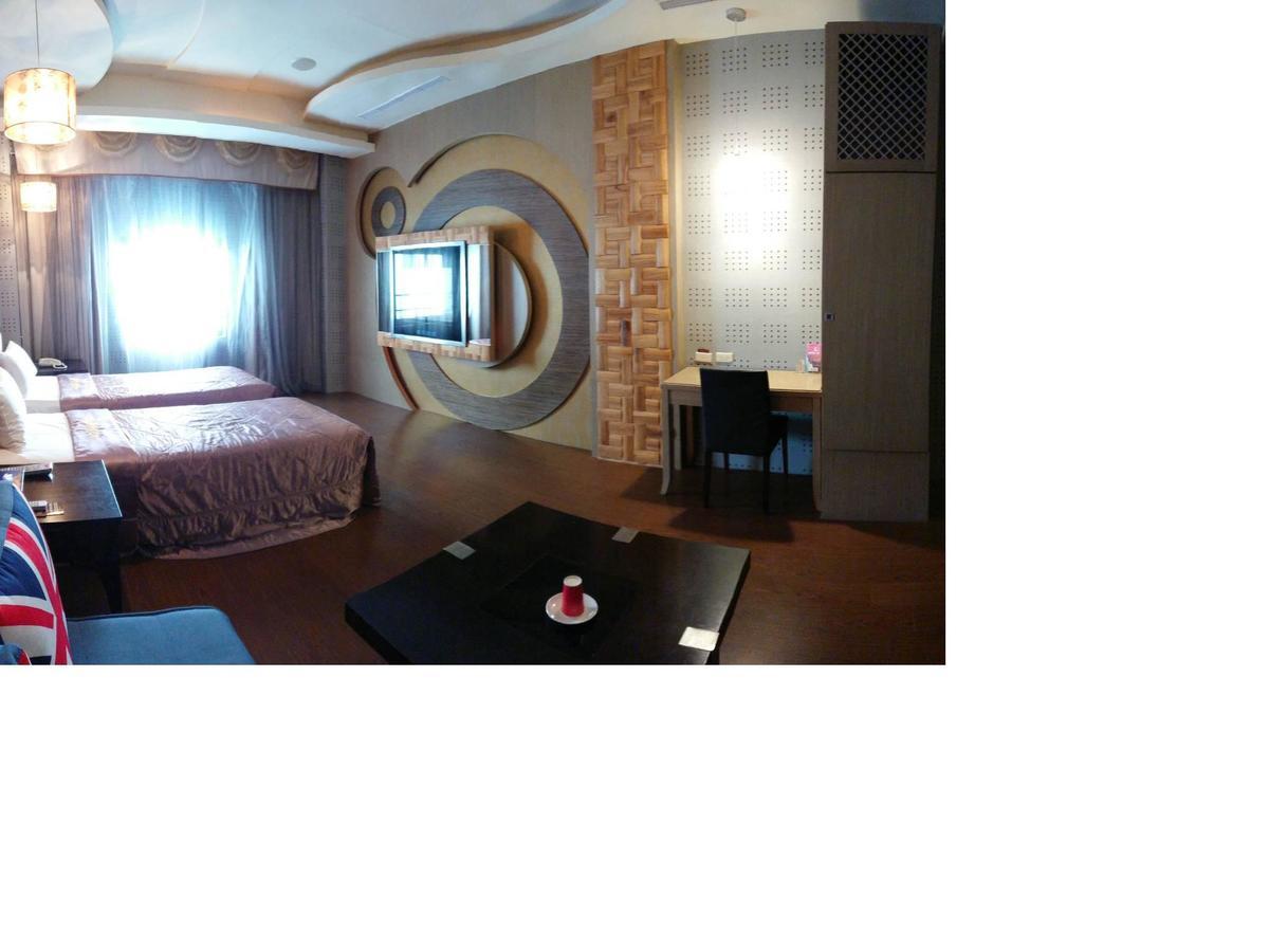 Sun Garden Motel Kaohsiung Exteriör bild