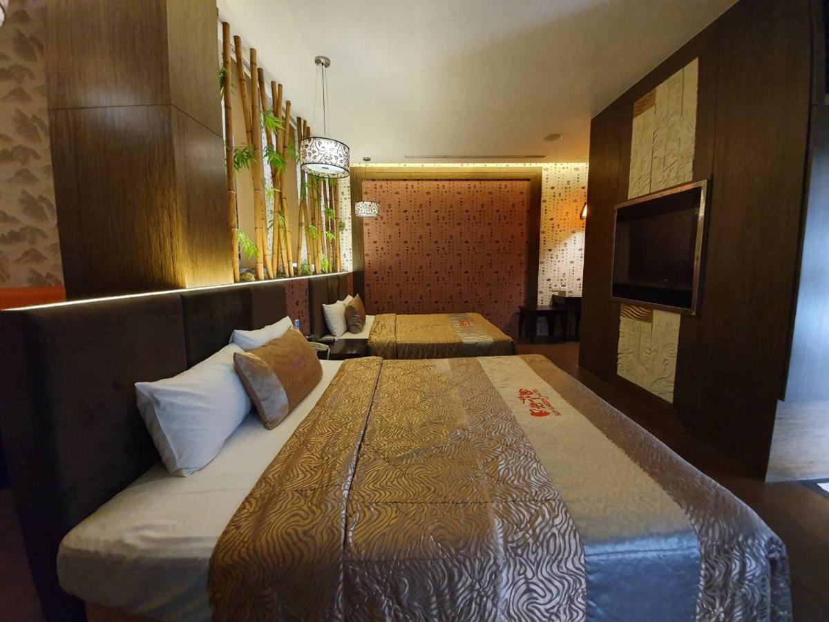 Sun Garden Motel Kaohsiung Exteriör bild