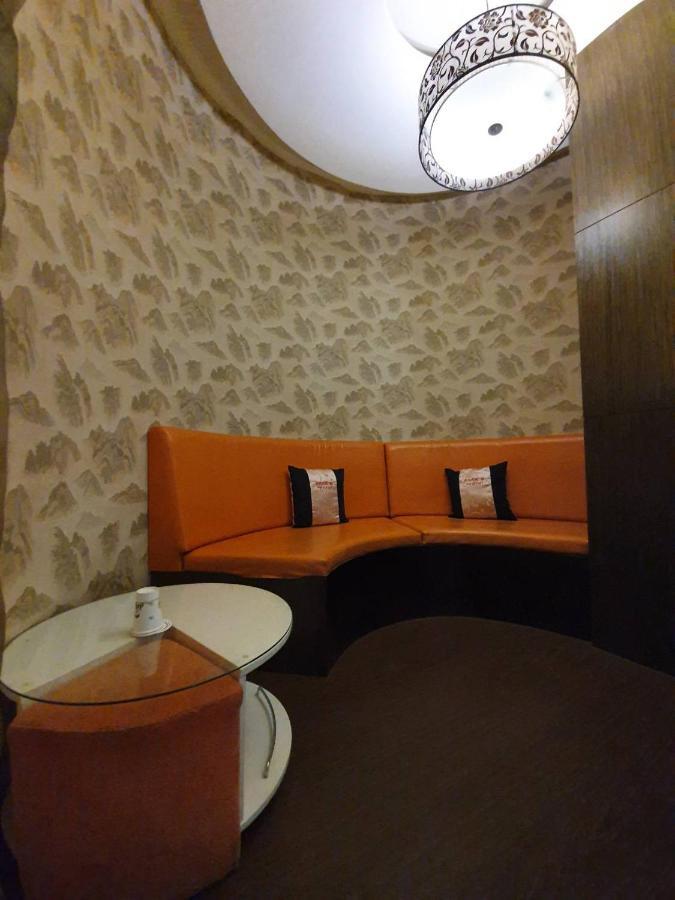Sun Garden Motel Kaohsiung Exteriör bild